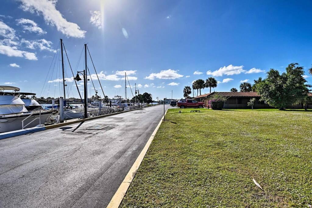 Marina Getaway On The Water! Naples Exterior foto